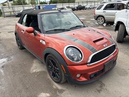 2013 MINI COOPER S