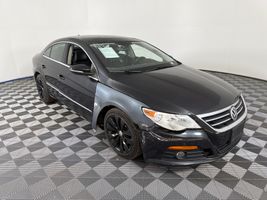2010 VOLKSWAGEN CC LUXURY