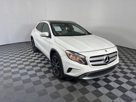 2017 MERCEDES-BENZ GLA GLA250