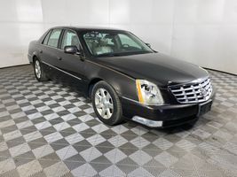 2008 CADILLAC DTS 