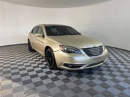 2011 CHRYSLER 200 