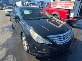 2011 HYUNDAI SONATA LIMITED