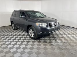 2010 TOYOTA HIGHLANDER SE