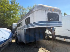 1987 KINGSTON GOOSENECK HORSE TRAILER  KINGSTON GOOSENECK