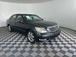 2004 LEXUS LS 430 