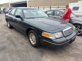 1998 FORD CROWN VICTORIA LX