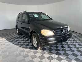2001 MERCEDES-BENZ M CLASS ML320