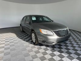 2012 CHRYSLER 200 LX