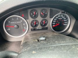 2004 FORD F150 