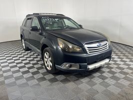 2010 SUBARU OUTBACK LIMITED