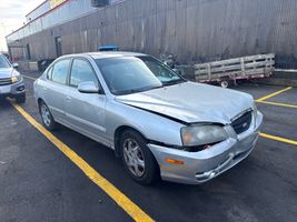 2004 HYUNDAI ELANTRA 