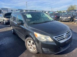 2009 VOLKSWAGEN ROUTAN 