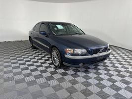 2004 VOLVO S60 BASE