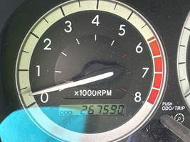 2004 TOYOTA SIENNA 