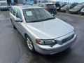 2001 VOLVO V70
