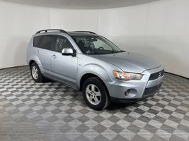 2010 MITSUBISHI OUTLANDER ES
