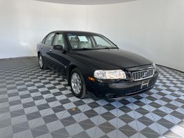2004 VOLVO S80 