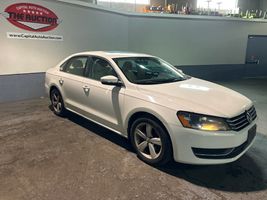 2013 VOLKSWAGEN PASSAT SE