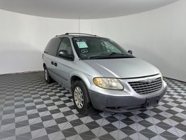 2002 CHRYSLER VOYAGER BASE