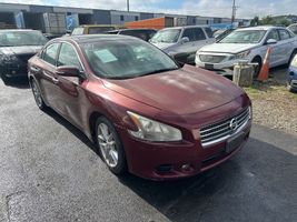 2010 NISSAN MAXIMA 