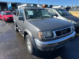 2000 NISSAN FRONTIER 