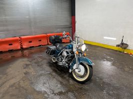 2004 HARLEY-DAVIDSON FLHRCI ROAD KING CLASSIC 