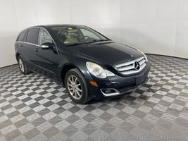 2006 MERCEDES-BENZ R CLASS R500