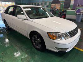 2003 TOYOTA AVALON 