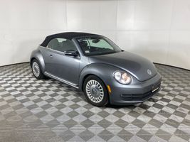 2016 VOLKSWAGEN BEETLE S