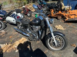 2015 TRIUMPH THUNDERBIRD COMMANDER ABS 