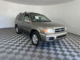 2001 NISSAN PATHFINDER LE