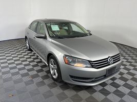 2012 VOLKSWAGEN PASSAT SE