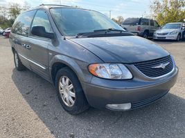 2004 CHRYSLER TOWN & COUNTRY
