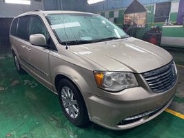 2012 CHRYSLER TOWN & COUNTRY