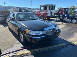 1999 LINCOLN TOWN CAR SIGNATURE
