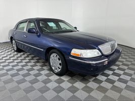 2007 LINCOLN TOWN CAR SIGNATURE LIMITED