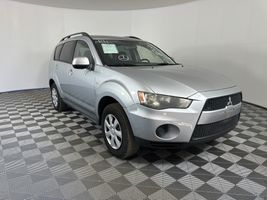 2012 MITSUBISHI OUTLANDER ES