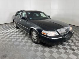 2007 LINCOLN TOWN CAR SIGNATURE