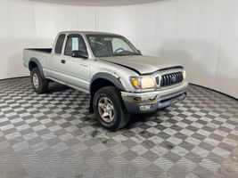 2001 TOYOTA TACOMA SR5