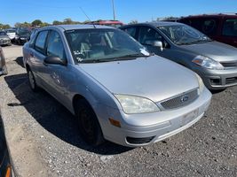 2005 FORD FOCUS ZX4 S